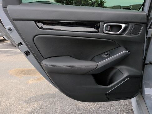 Used 2025 Honda Civic Sport Touring image 39