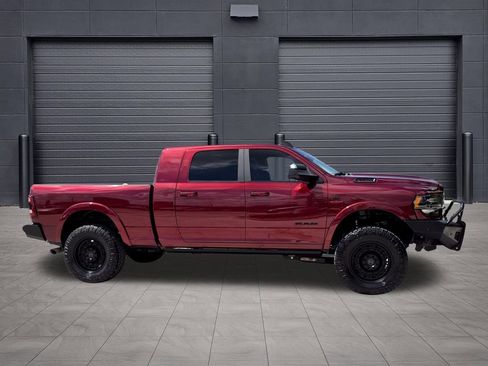 Used 2022 RAM 2500 Limited w/ Night Edition AWD/4WD image 4