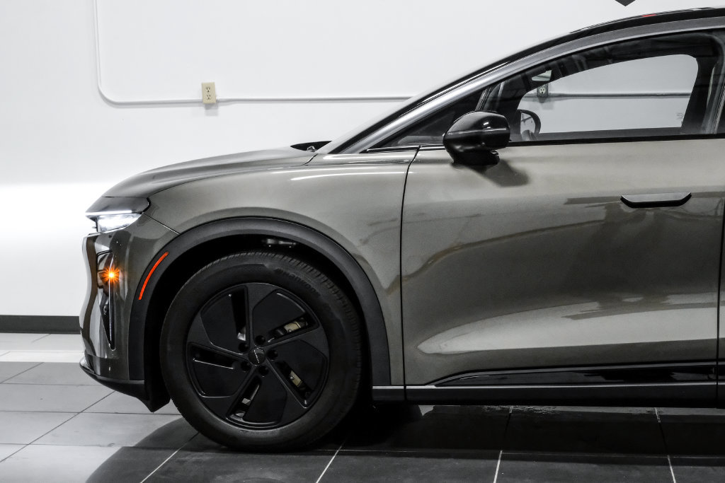 Used 2026 Lucid Gravity Grand Touring AWD/4WD image 17