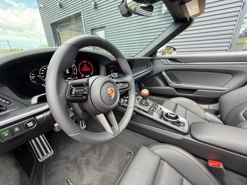 Certified 2026 Porsche 911 Carrera T RWD image 15
