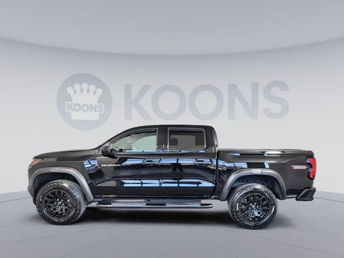 Used 2024 Chevrolet Colorado Trail Boss w/ Technology Package image 2