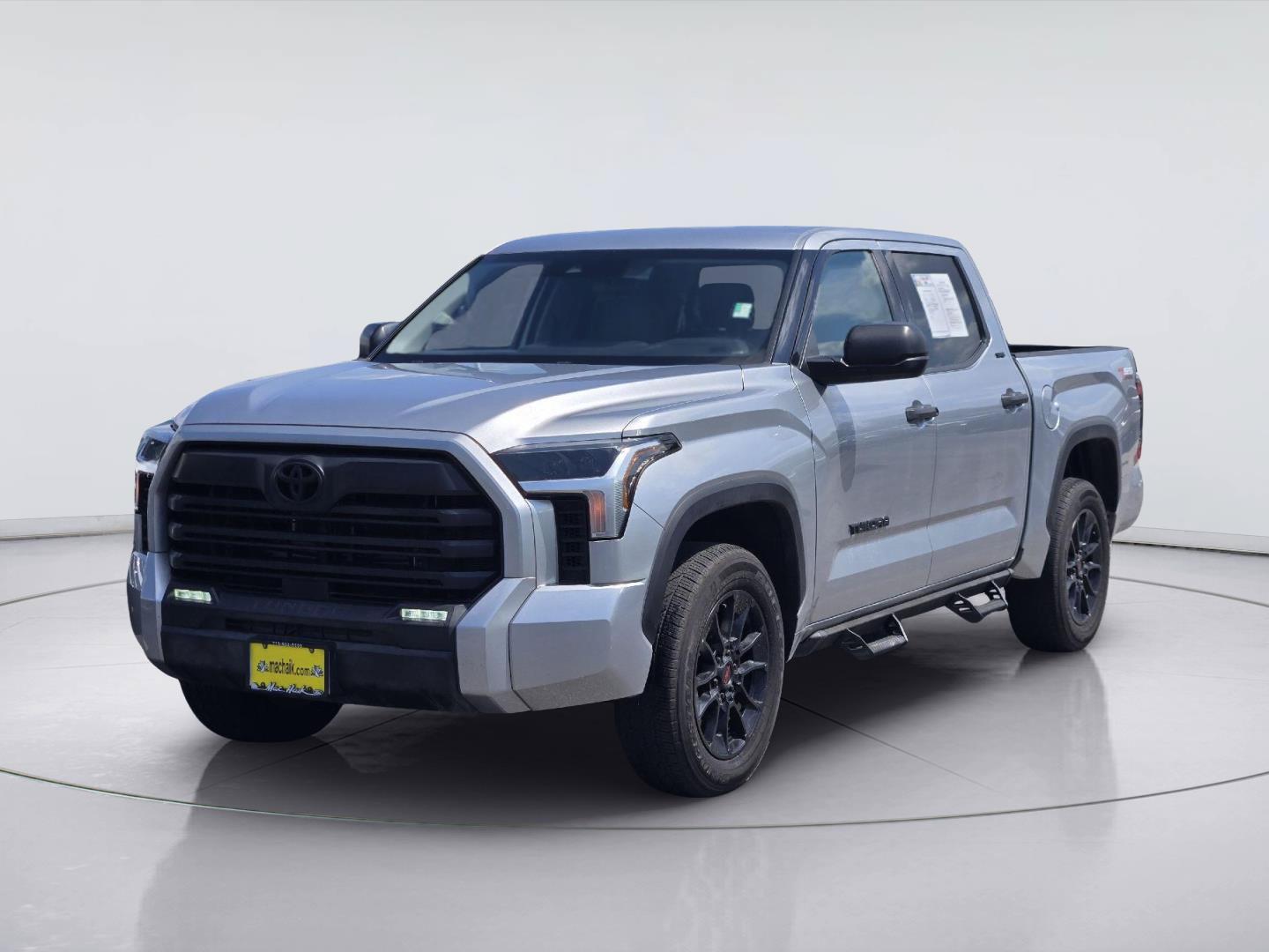 Used 2022 Toyota Tundra SR5 AWD/4WD image 1