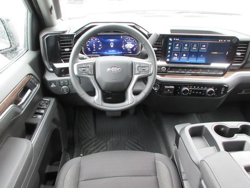 New 2026 Chevrolet Silverado 1500 RST w/ Z71 Off-Road Package AWD/4WD image 16