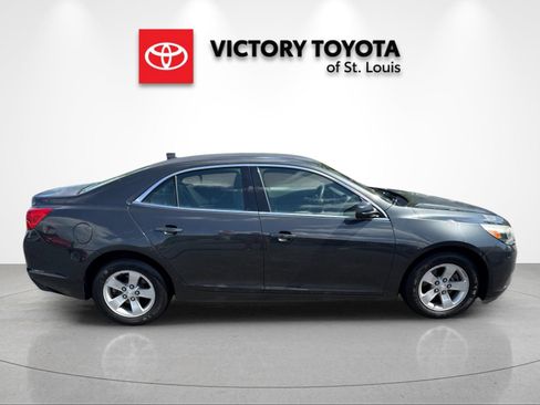 Used 2016 Chevrolet Malibu LS FWD image 2