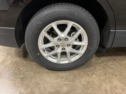 Certified 2024 Chevrolet Equinox LT w/ LPO, Floor Liner Package AWD/4WD image 10