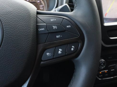 Used 2022 Jeep Cherokee Trailhawk w/ Technology Group B AWD/4WD image 29
