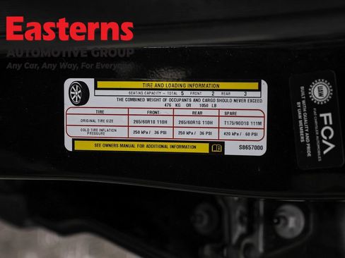 Used 2025 Jeep Grand Cherokee Altitude AWD/4WD image 35