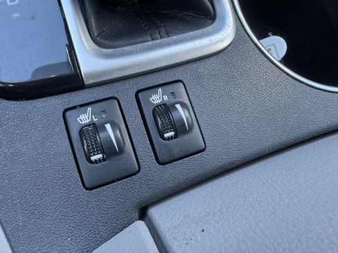 Certified 2018 Toyota Highlander XLE image 30