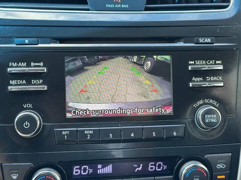 Used 2014 Nissan Altima 2.5 SV FWD image 35