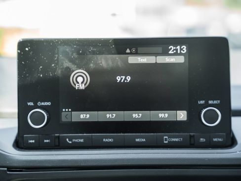 Used 2024 Honda Accord EX image 19