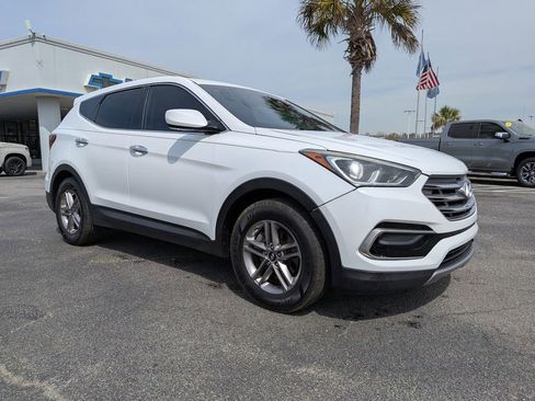 Used 2017 Hyundai Santa Fe Sport image 2