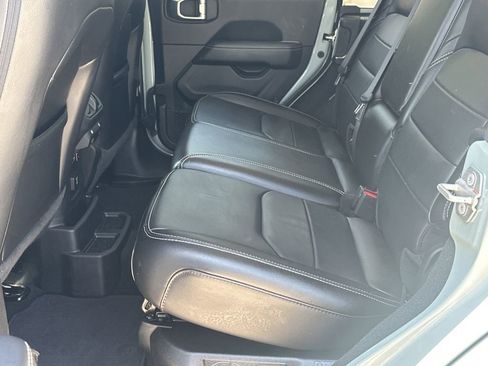 Used 2023 Jeep Wrangler Sahara AWD/4WD image 21