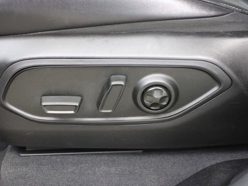 Used 2025 Jeep Grand Cherokee Altitude AWD/4WD image 18