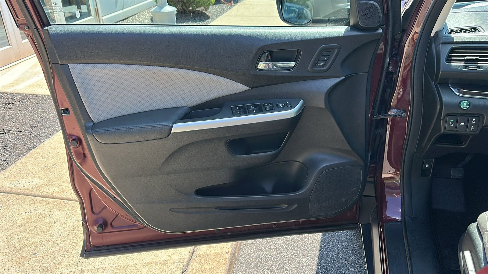 Used 2015 Honda CR-V Touring image 15