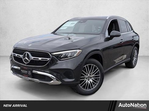Used 2026 Mercedes-Benz GLC 300 image 1