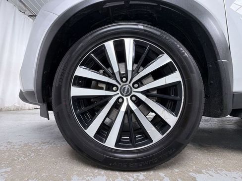 Used 2023 Nissan Pathfinder Platinum w/ Lighting Package (N93) AWD/4WD image 13