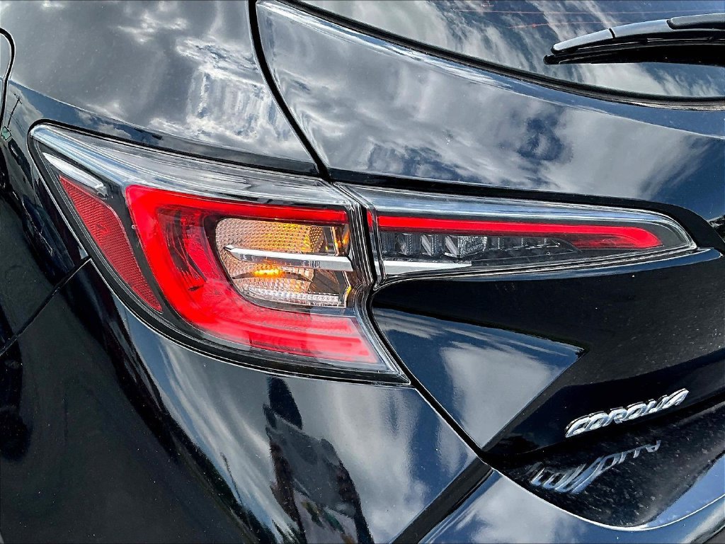 Used 2019 Toyota Corolla SE w/ SE Option Package FWD image 24