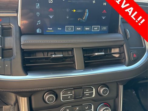 Used 2024 Chevrolet Suburban Z71 w/ Luxury Package image 19