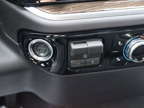 New 2026 GMC Sierra 1500 Elevation image 21