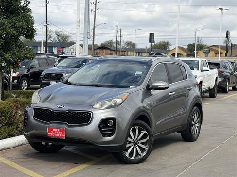 Used 2017 Kia Sportage EX w/ EX Premium Package image 2