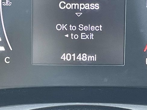 Used 2018 Jeep Compass Latitude FWD image 20