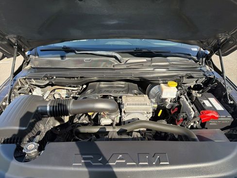 Used 2020 RAM 1500 Laramie AWD/4WD image 9