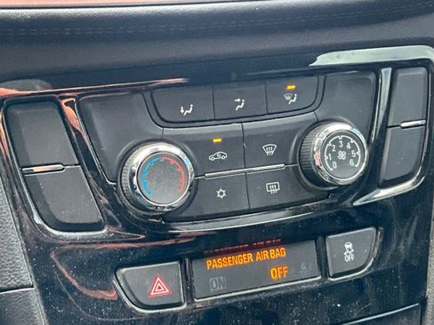 Used 2017 Buick Encore Preferred image 8