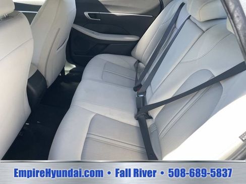 Used 2025 Hyundai Sonata SEL FWD image 13
