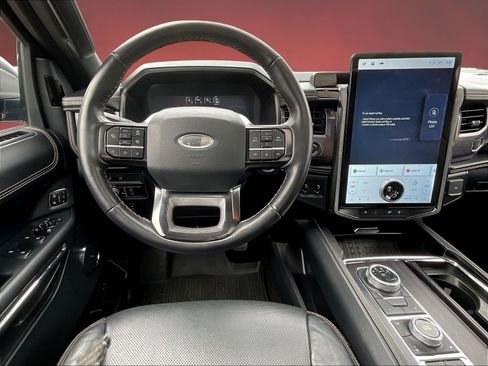 Used 2022 Ford Expedition Platinum AWD/4WD image 8