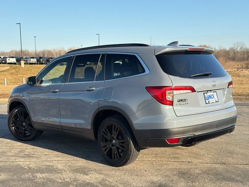 Used 2022 Honda Pilot Special Edition image 2