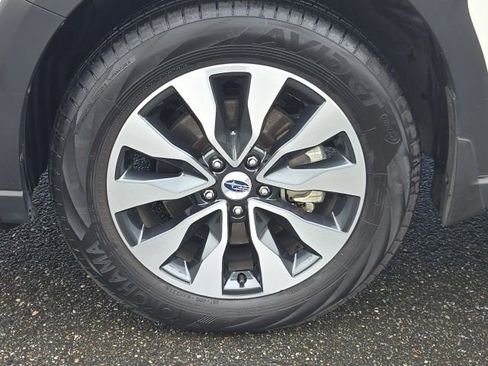 Certified 2025 Subaru Outback Limited image 21