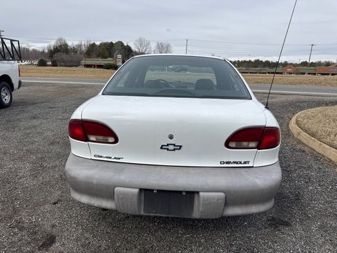 Used 1998 Chevrolet Cavalier Sedan image 7
