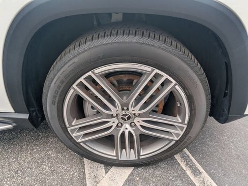 Certified 2024 Mercedes-Benz GLS 450 4MATIC image 23