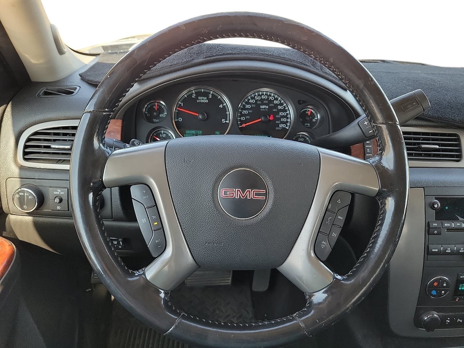 Used 2013 GMC Sierra 2500 SLT w/ SLT Convenience Package AWD/4WD image 19
