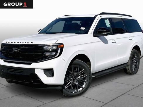 New 2026 Ford Expedition Platinum w/ Stealth Appearance Package image 1