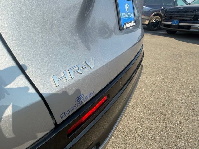Used 2026 Honda HR-V EX-L image 9