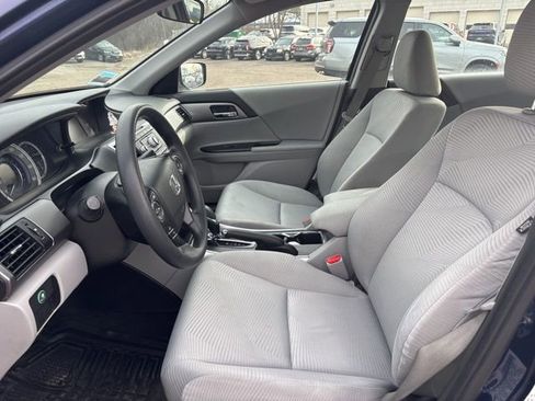 Used 2015 Honda Accord LX image 9