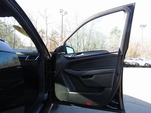 Used 2018 Mercedes-Benz GLE 350 4MATIC image 12