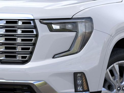 New 2024 GMC Acadia Denali w/ Super Cruise Package image 10