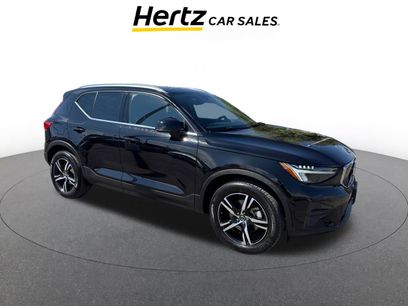 Used 2024 Volvo XC40 B5 Core