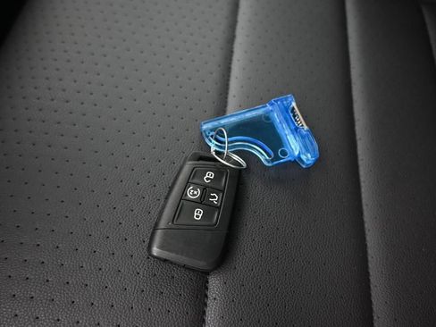 Used 2024 Volkswagen Jetta SE FWD image 50