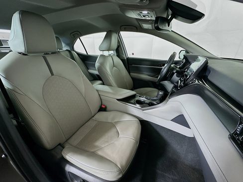 Used 2024 Toyota Camry XSE image 31