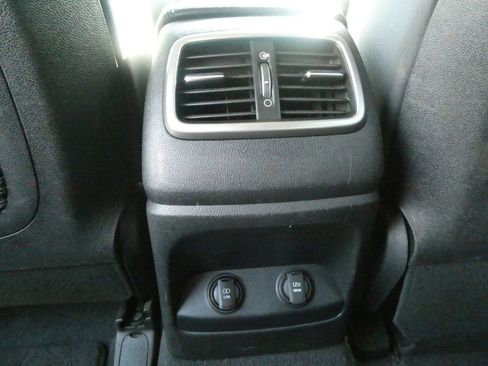 Used 2019 Kia Sorento FWD V6 image 19