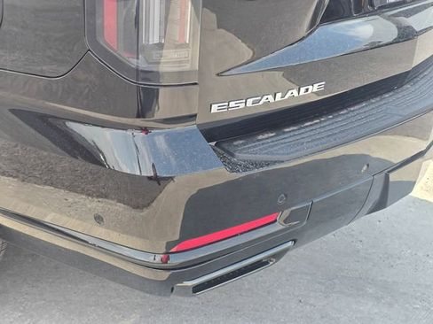 New 2026 Cadillac Escalade Platinum Sport AWD/4WD image 11