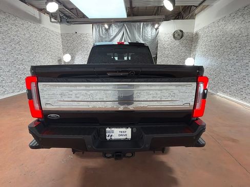 Used 2023 Ford F350 Platinum w/ Tremor Off-Road Package AWD/4WD image 7