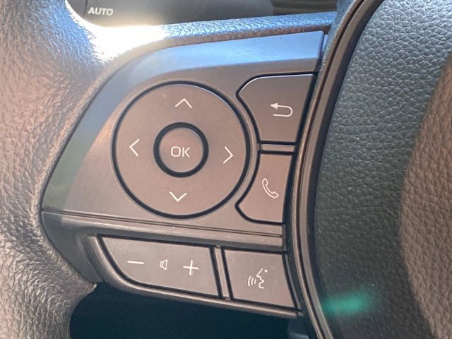 Used 2024 Toyota Corolla LE FWD image 18