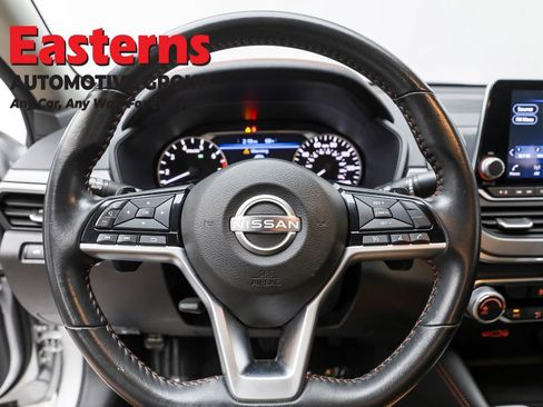 Used 2024 Nissan Altima 2.5 SR image 10