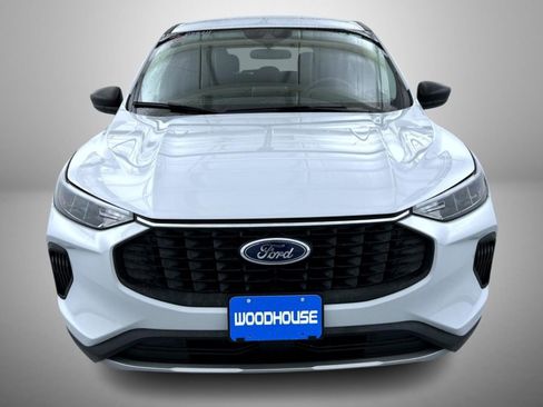 Used 2025 Ford Escape Active AWD/4WD image 2