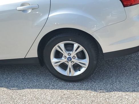 Used 2013 Ford Focus SE FWD image 8