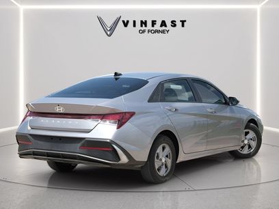 Used 2025 Hyundai Elantra SE